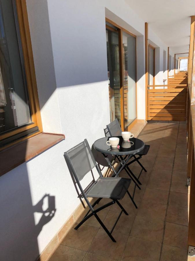 Apartman 316 ドノヴァリ エクステリア 写真